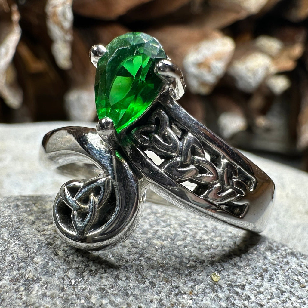Emerald Dream Trinity Knot Ring