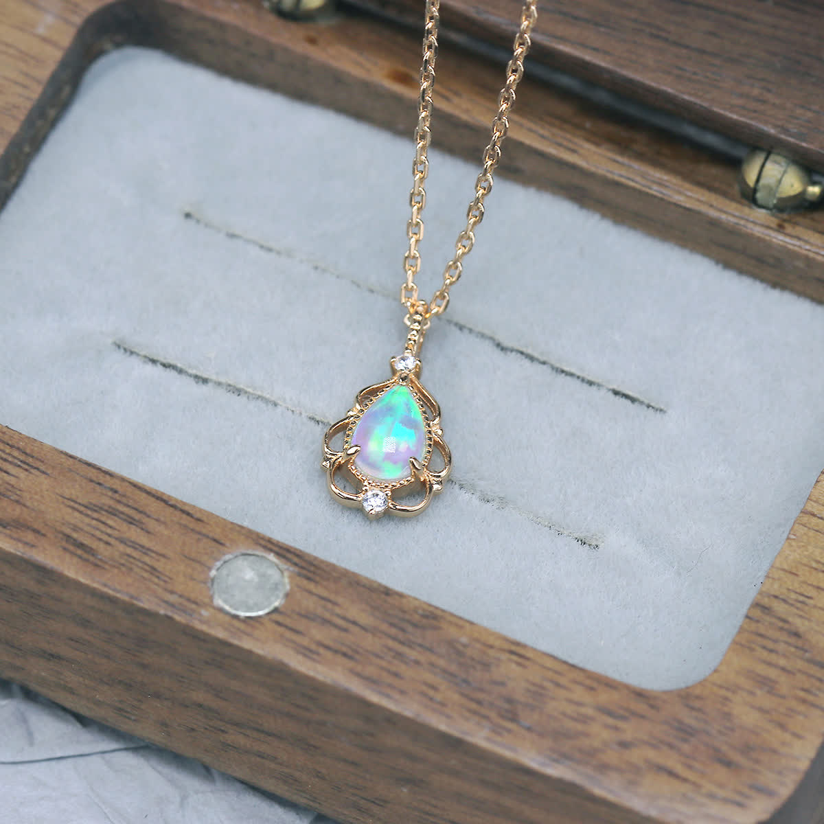 Olivenorma Sterling Silver Natural Opal Vintage Style Necklace