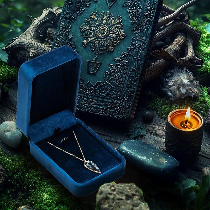 Olivenorma Nyx's Arrow Necklace