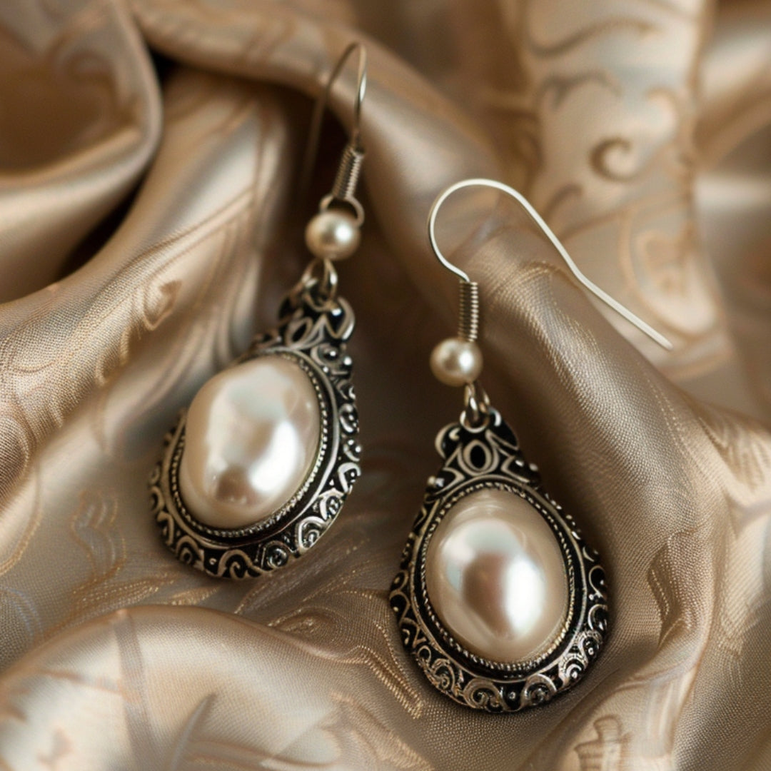 Water Drop Silver Inlaid Pearl Earrings