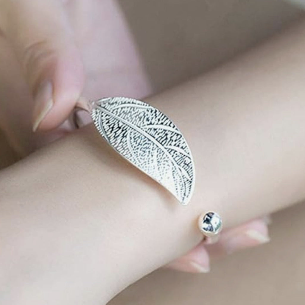 Chic Silver Leaf Adjustable Bracelet