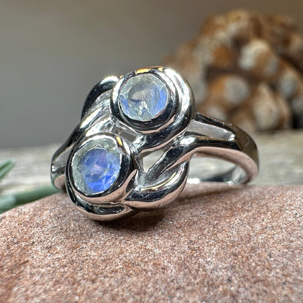 Goldevia Moonstone Ring