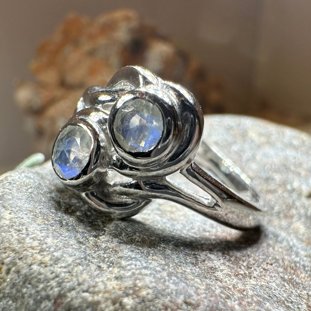 Goldevia Moonstone Ring