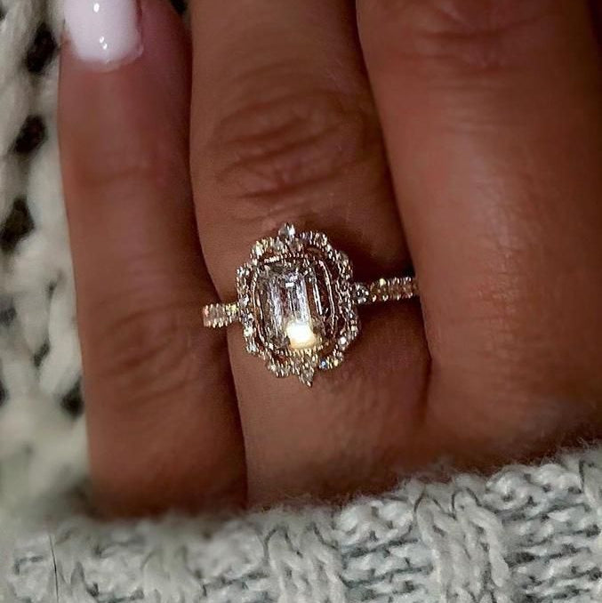 Elegant Zirconia Queen Ring