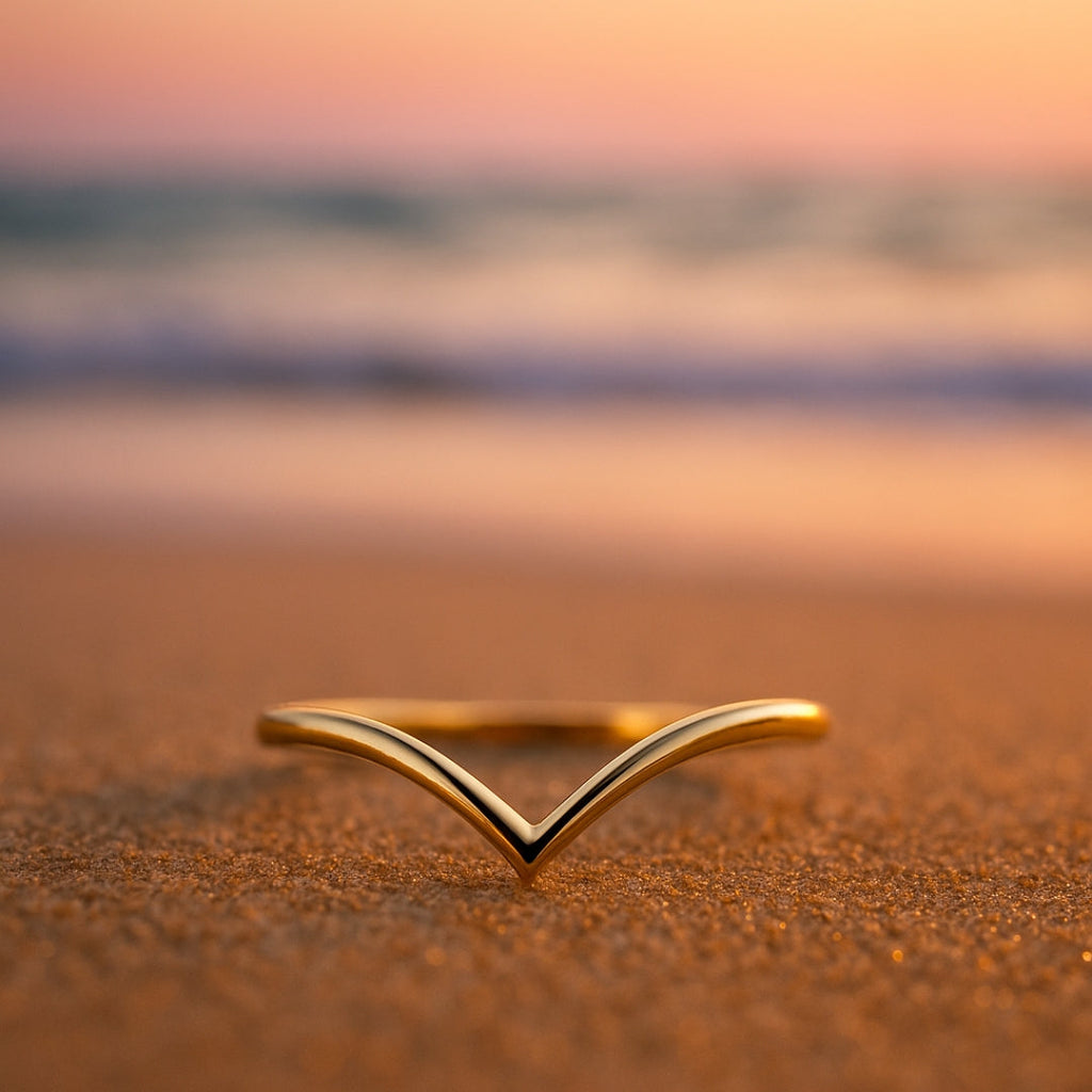 Wishbone Stacking 9K Gold Ring