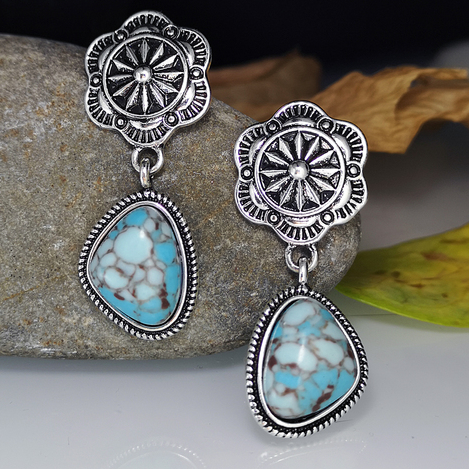 Victorie Laurent at Fashion Outlets