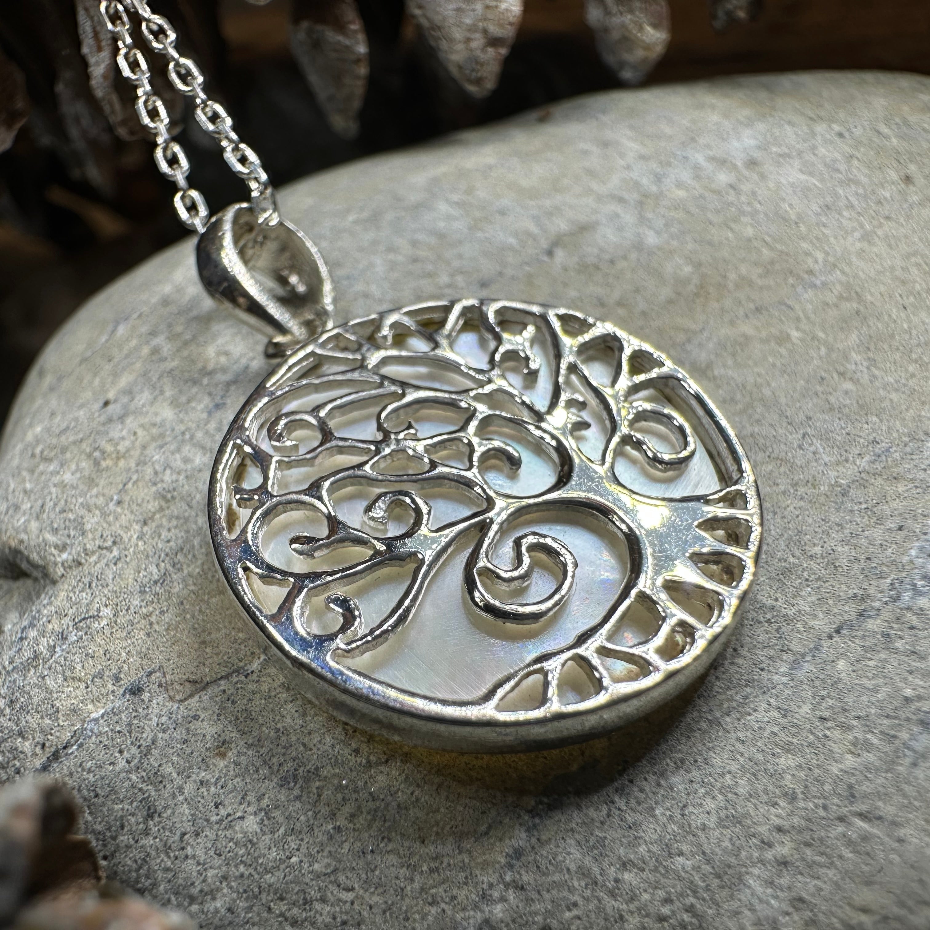 Gynnifer Tree of Life Necklace