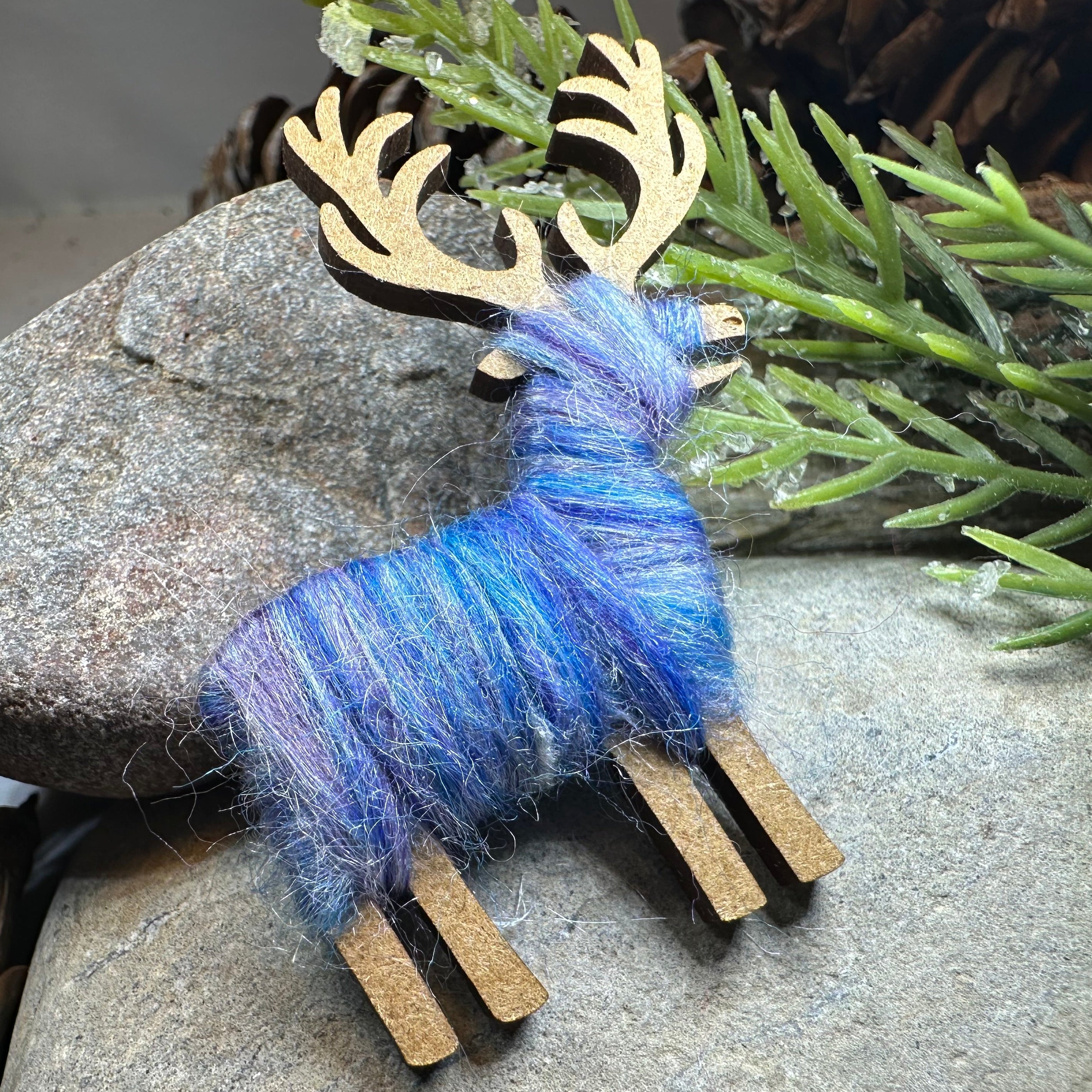 Scottish Highland Stag Scatter Pin