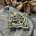 Classic Quaternary Knot Necklace