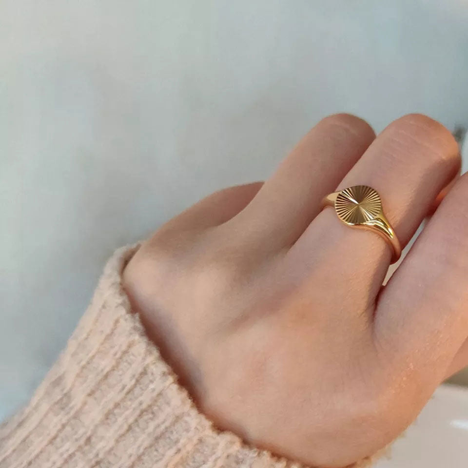Rizavelle | Sunburst Ring 18K Gold