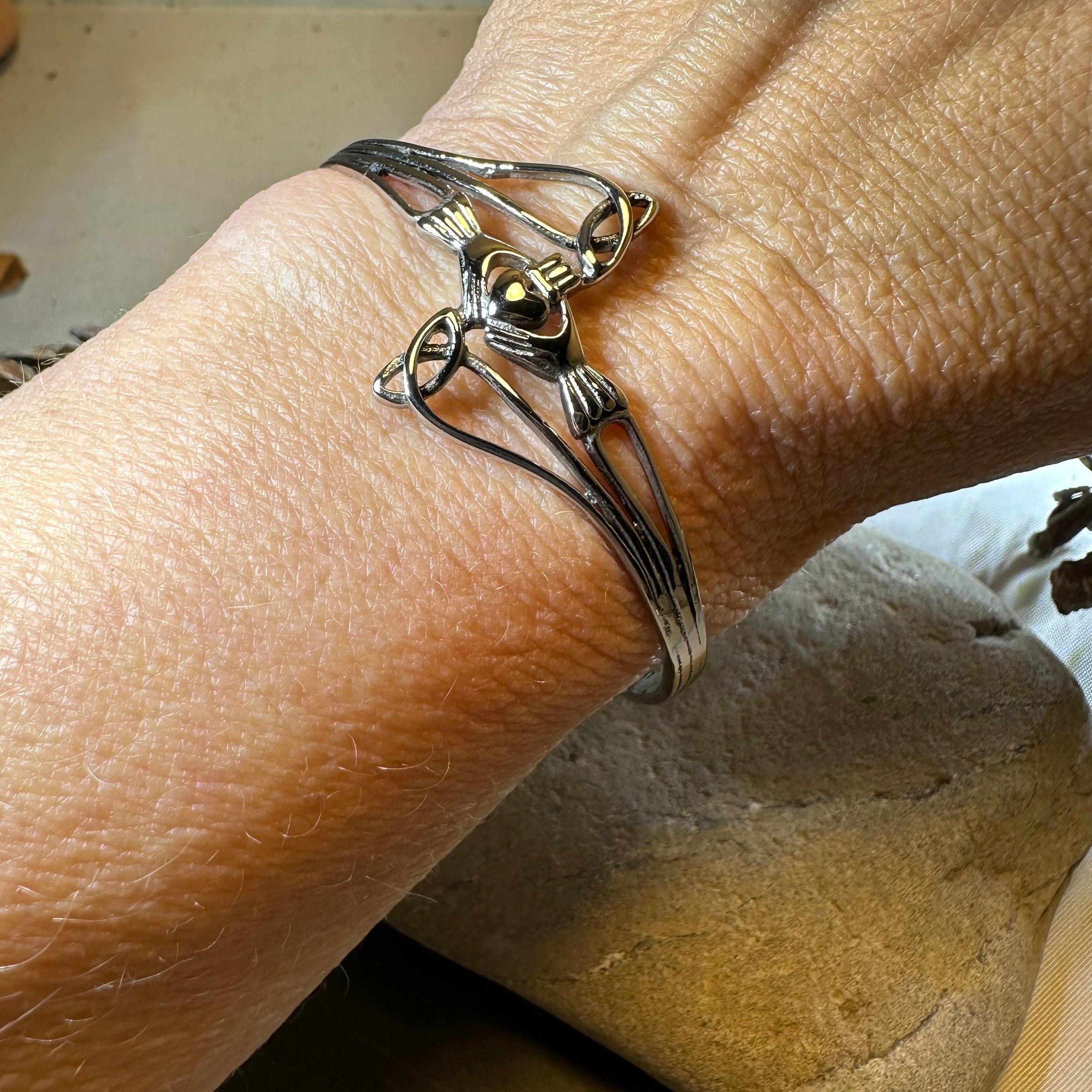 Ireland Claddagh Cuff Bracelet