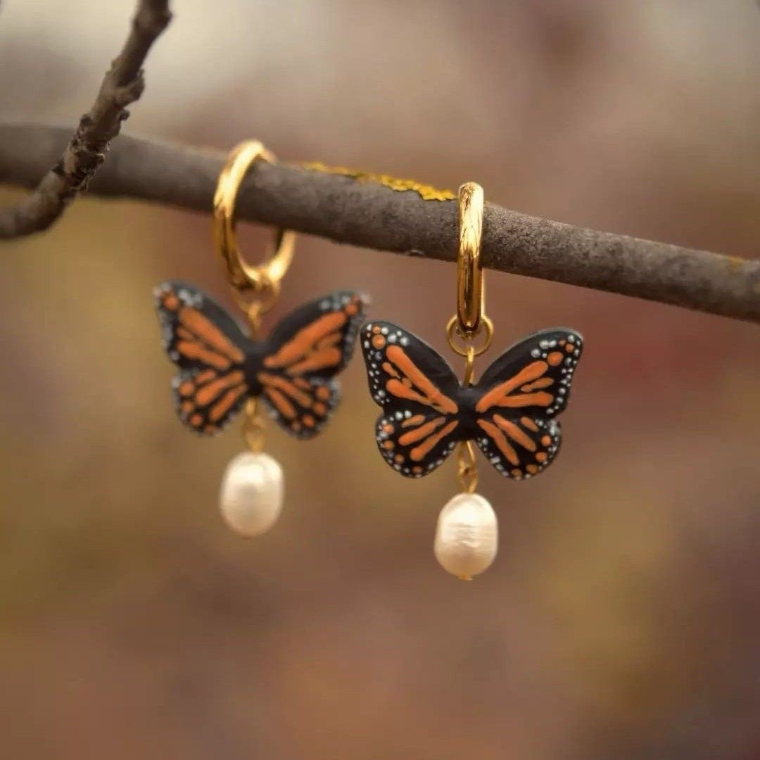 Butterfly & Pearl Gold Earrings