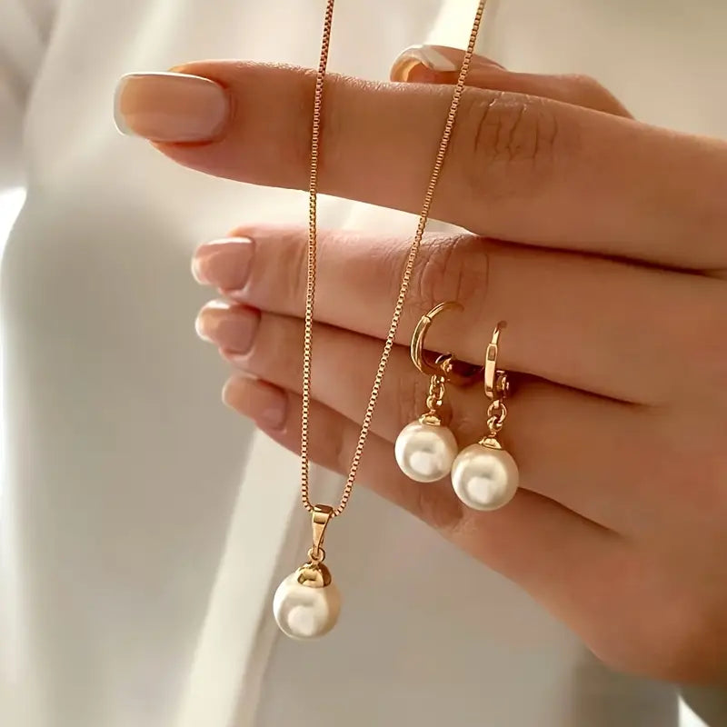 Elegant Gold Pearl Jewelry Set