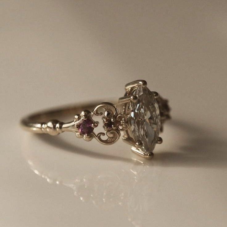 Oval Elegant Glass Silvered Ring