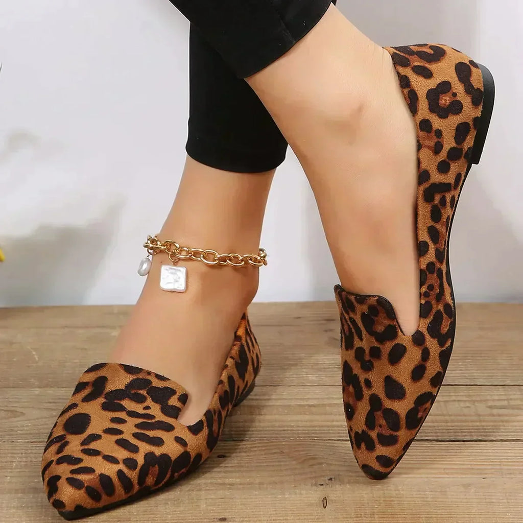 Pointed Toe Leopard Print Shoes