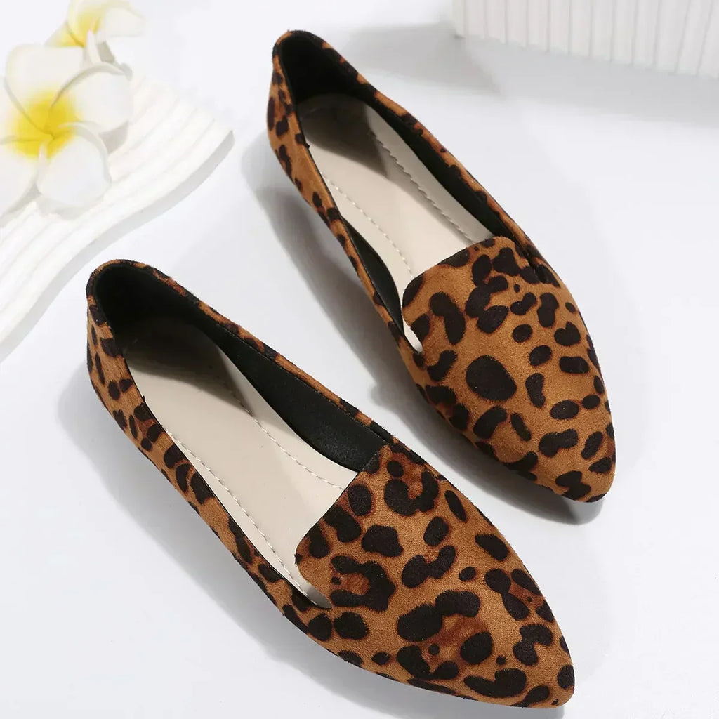 Pointed Toe Leopard Print Shoes