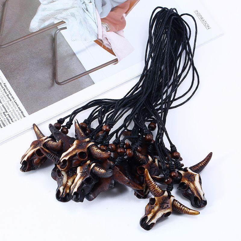 1PC Men's Retro Resin Bull Head Pendant Necklace
