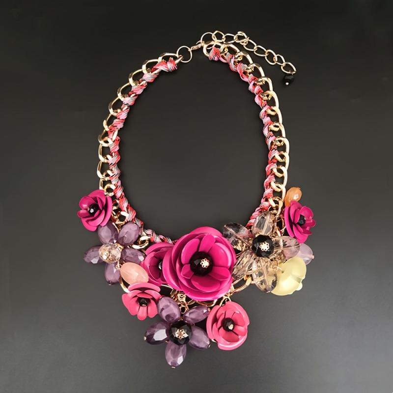 Exaggerated Metal Collarbone Chain Floral Crystal Necklace