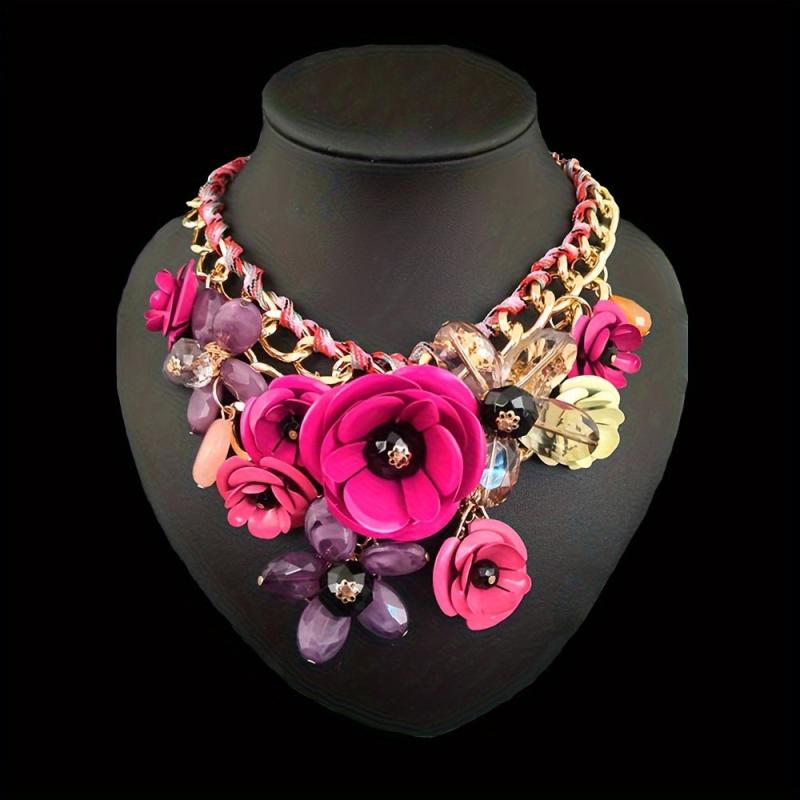 Exaggerated Metal Collarbone Chain Floral Crystal Necklace