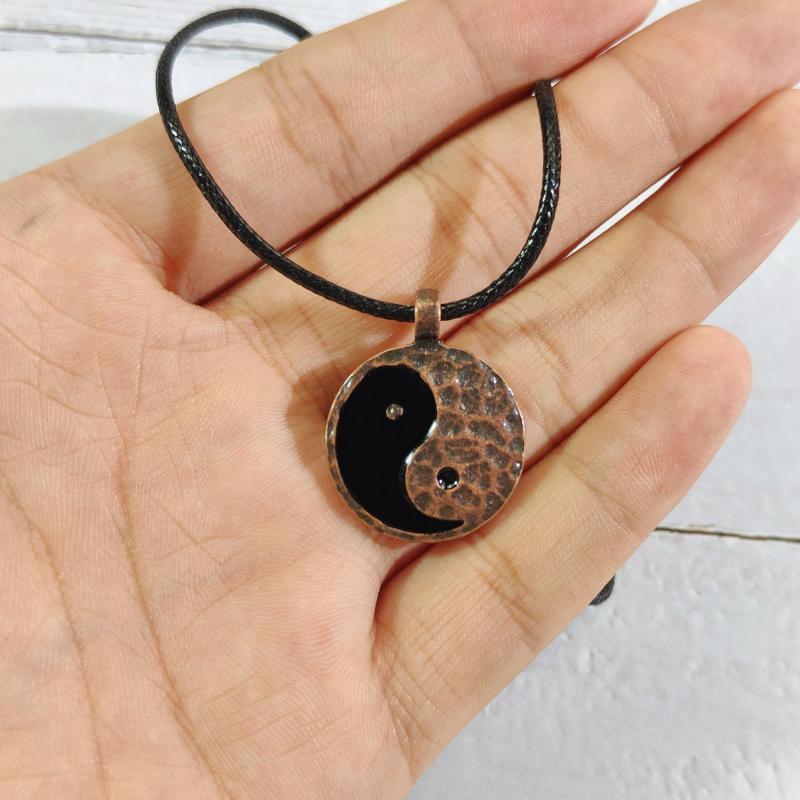 Vintage Yin Yang Charm Pendant Necklace For Women Men Party Jewelry Gift