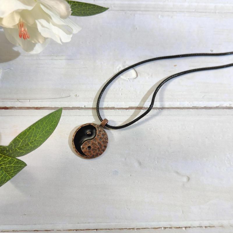 Vintage Yin Yang Charm Pendant Necklace For Women Men Party Jewelry Gift