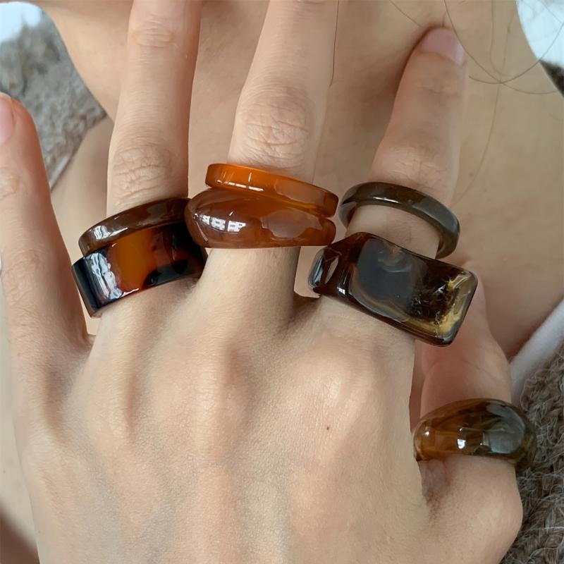 Set of 7 Vintage European & American Acrylic Resin Rings