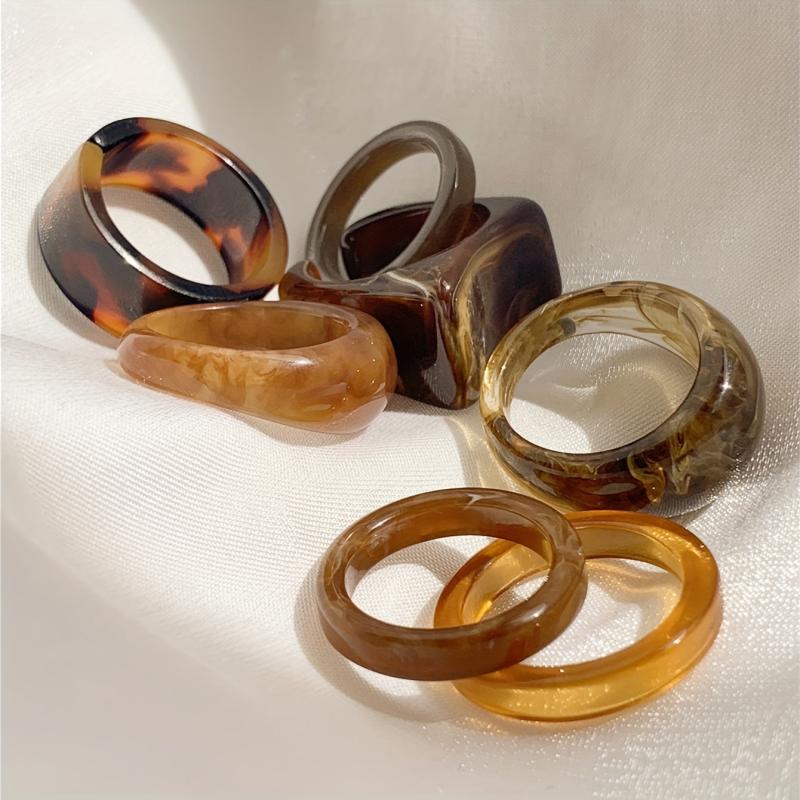 Set of 7 Vintage European & American Acrylic Resin Rings
