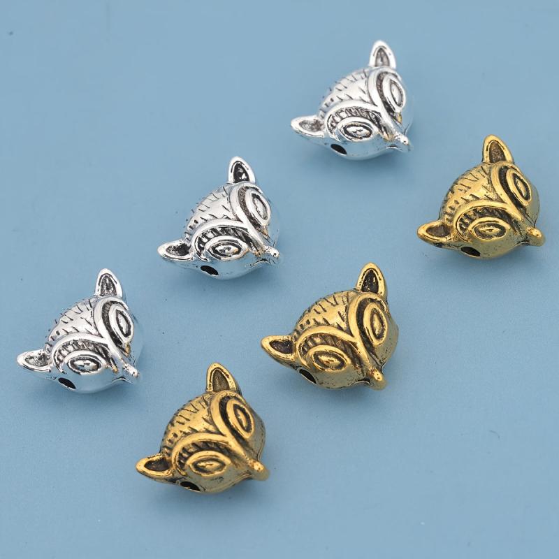 30pcs Retro Fox Head Spacer Beads with Embossed Horizontal Holes