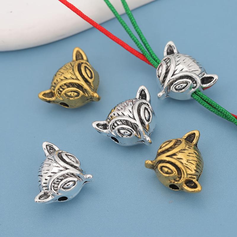 30pcs Retro Fox Head Spacer Beads with Embossed Horizontal Holes