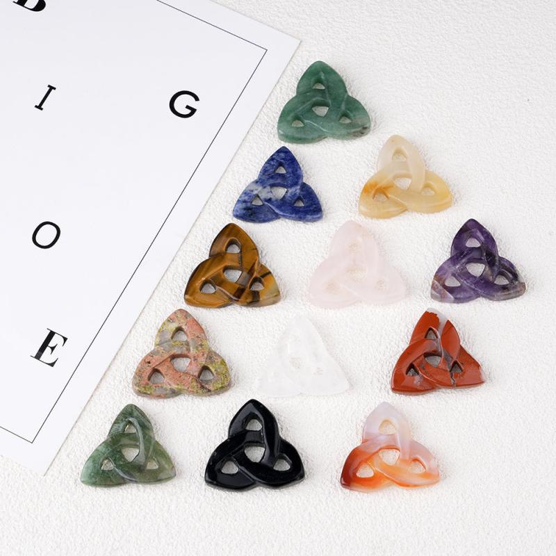 Artificial Crystal Celtic Knot Pendant Chakra Balancing Meditation Carved Stone