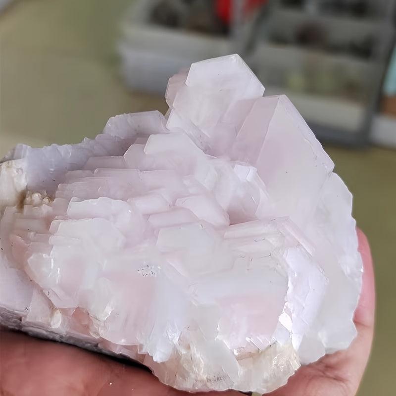 Pink Calcite Natural Irregular Shape Crystal for Home Decoration