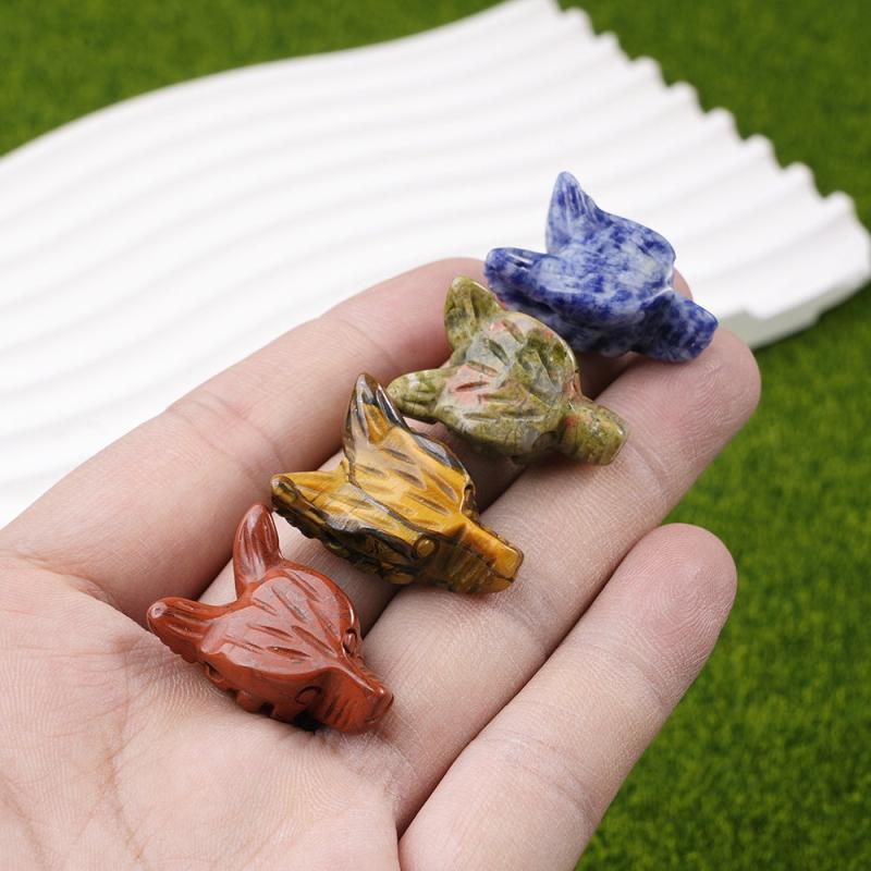 Natural Stone Wolf Head Pendant Animal Carving for Couples