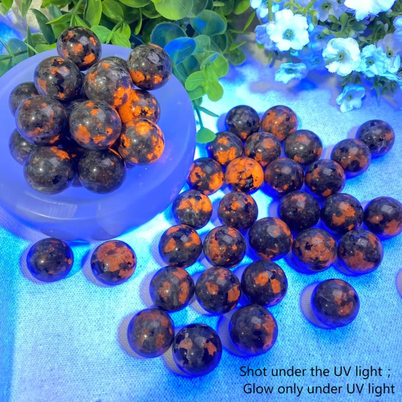 5pcs Yooperlite Spheres Polished Natural Stone UV Fluorescent Home Decor