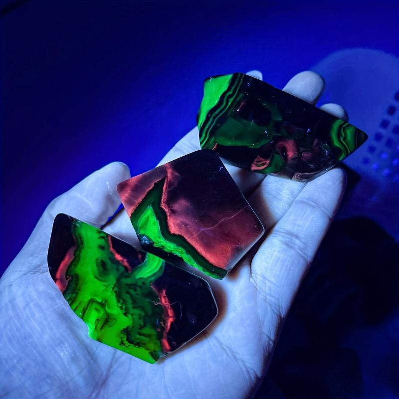 Bohemian Style UV Reactive Agate Palm Specimen