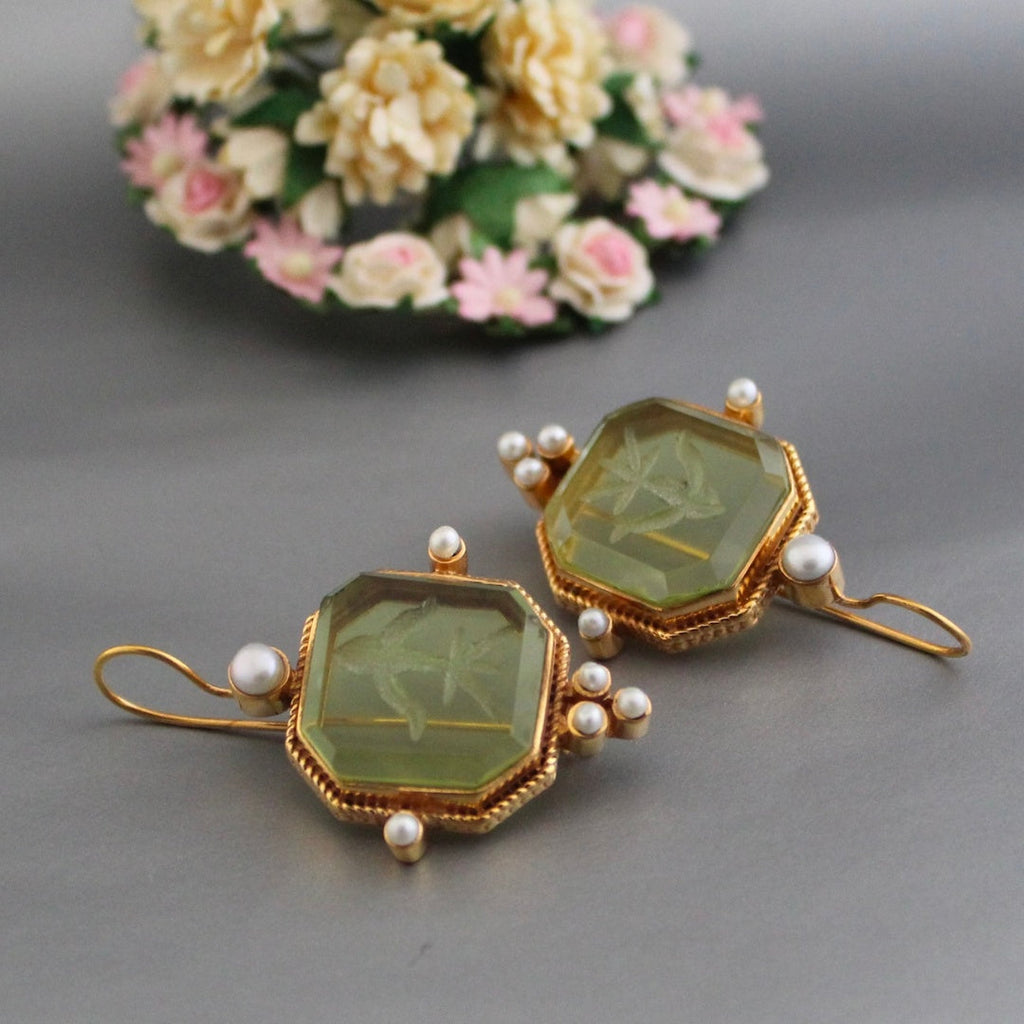 Charm - Green Pearl Earrings