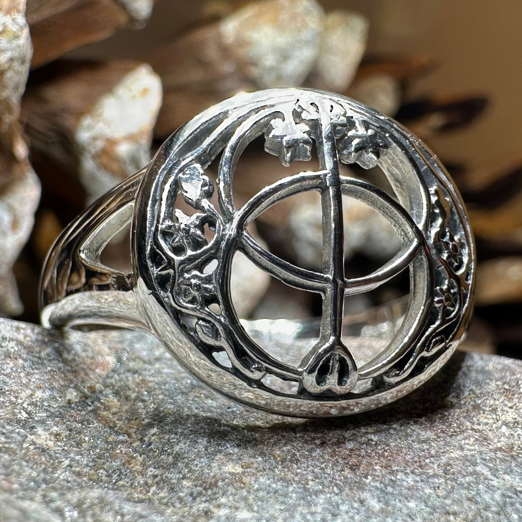 Chalice Well Ring