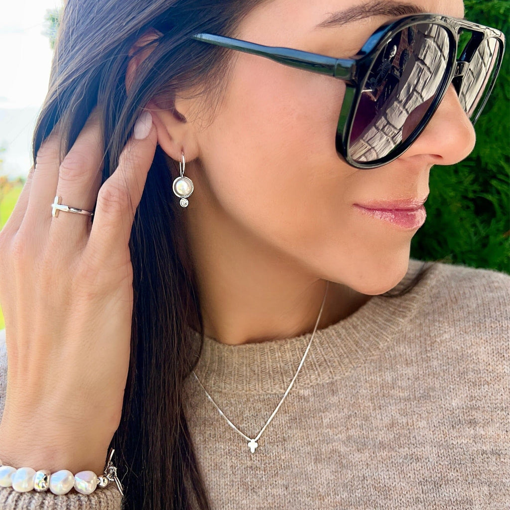 Drop the Hint Earrings