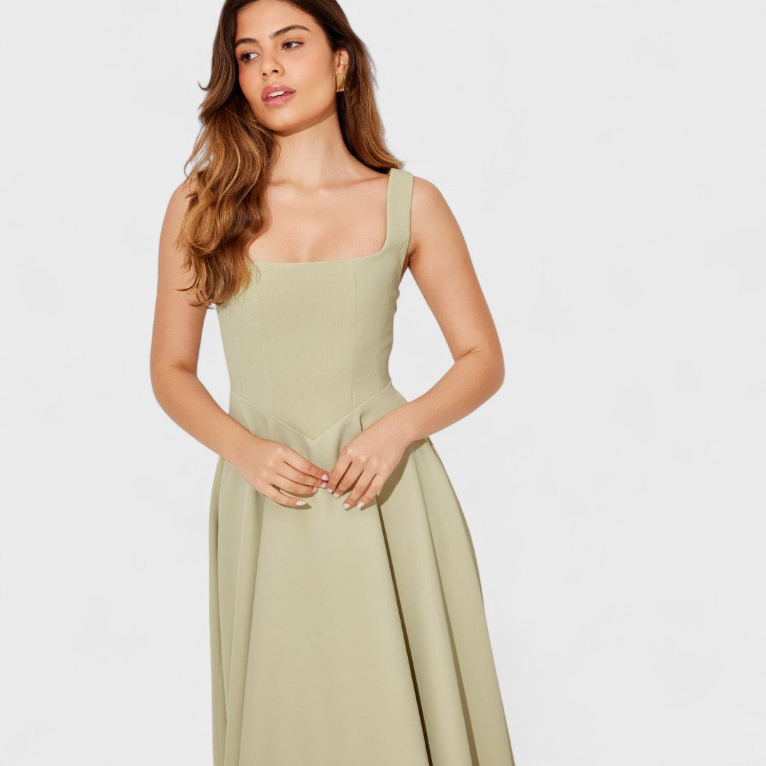 Delyzanne Elegant Dress