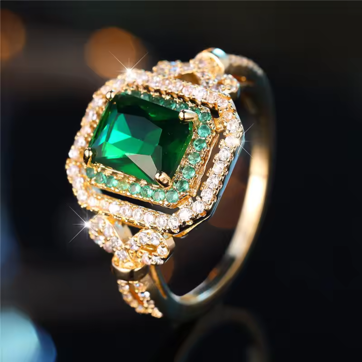 Elowira Emerald Elegance Ring