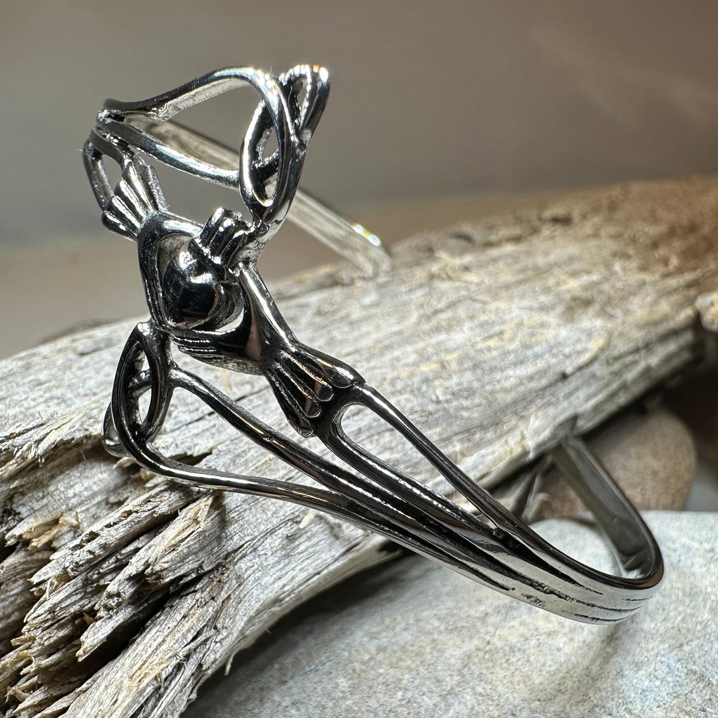Ireland Claddagh Cuff Bracelet
