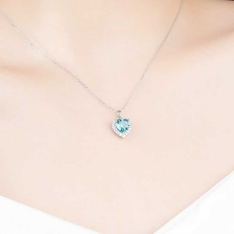 Silver Solitaire Cluster Heart Pendant Necklace For Women