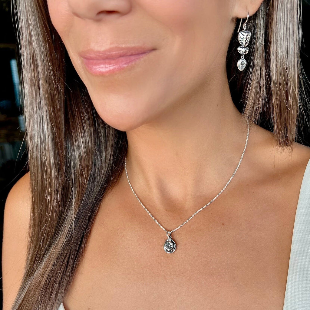 Glow Getter Necklace