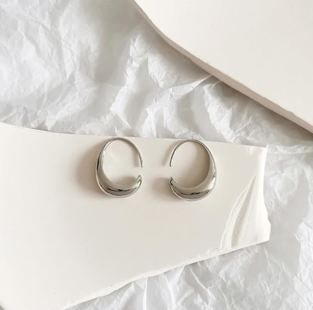 Stylish Gold Hoop Earrings