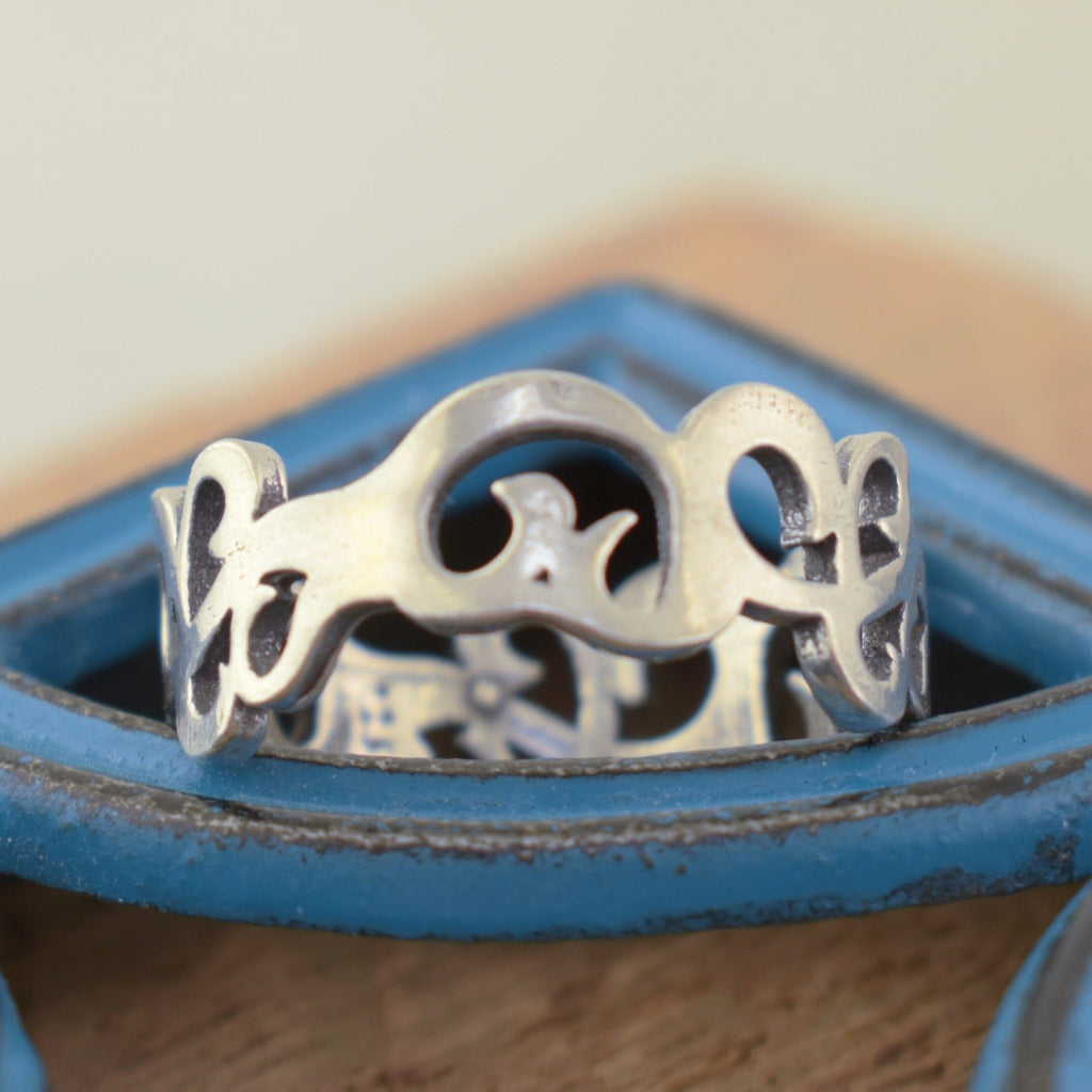 Heart & Hollow Ring