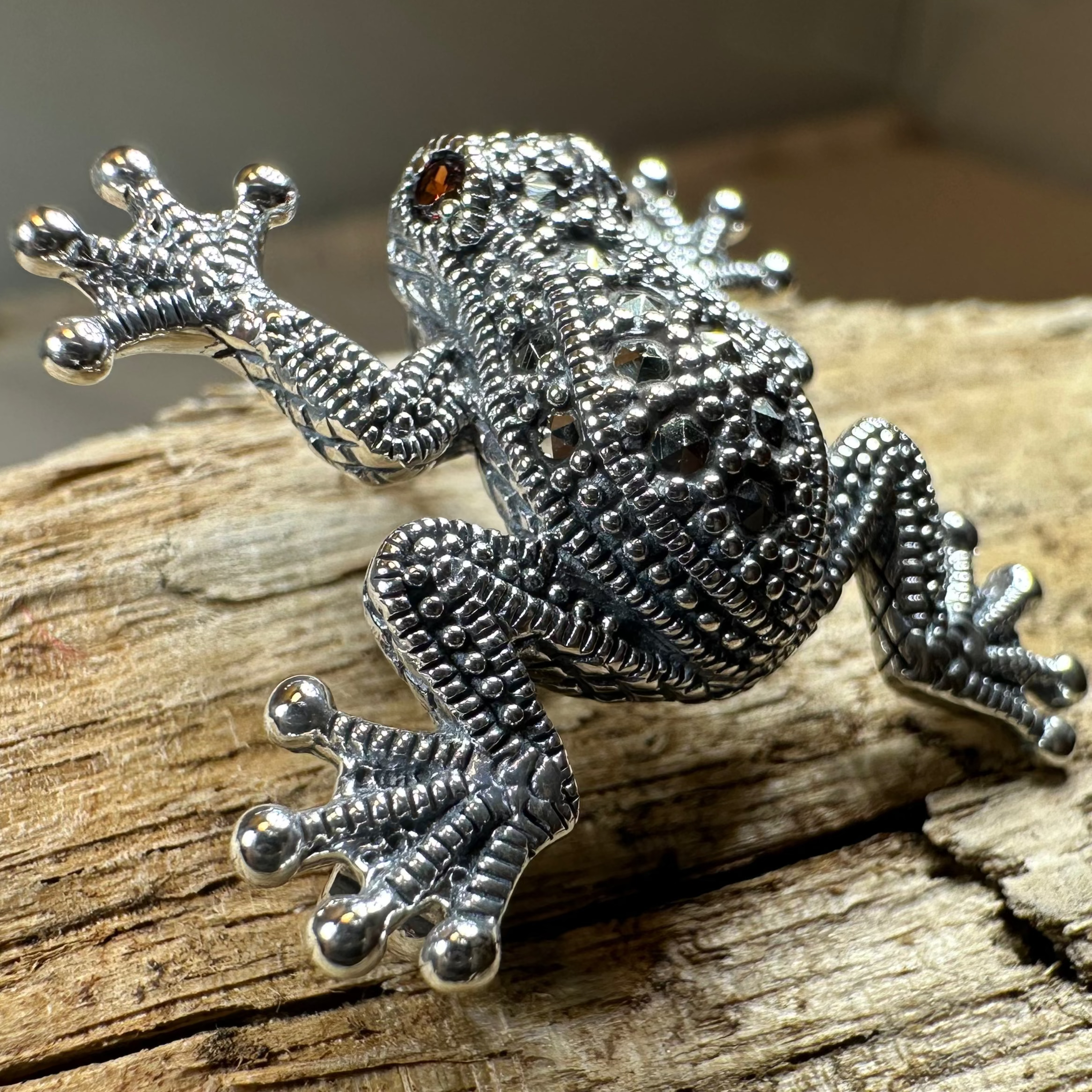 Petite Marcasite Frog Brooch