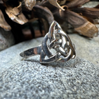 Dainty Little Celtic Knot Ring