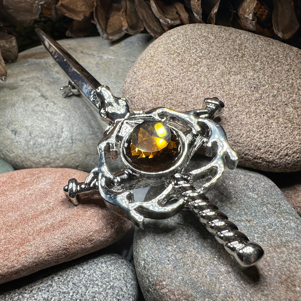 Crystal Stag Kilt Pin