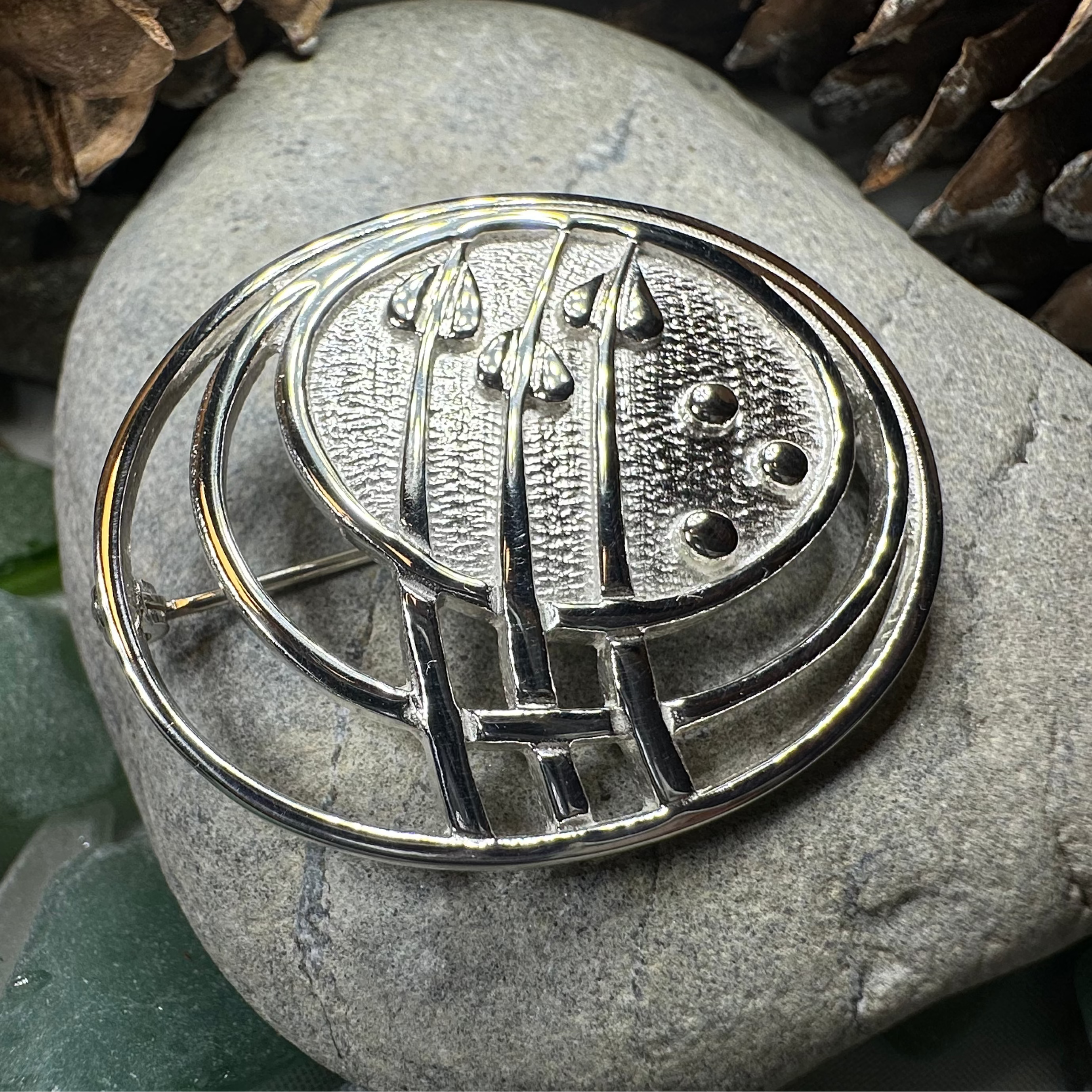 Mackintosh Leaves Brooch