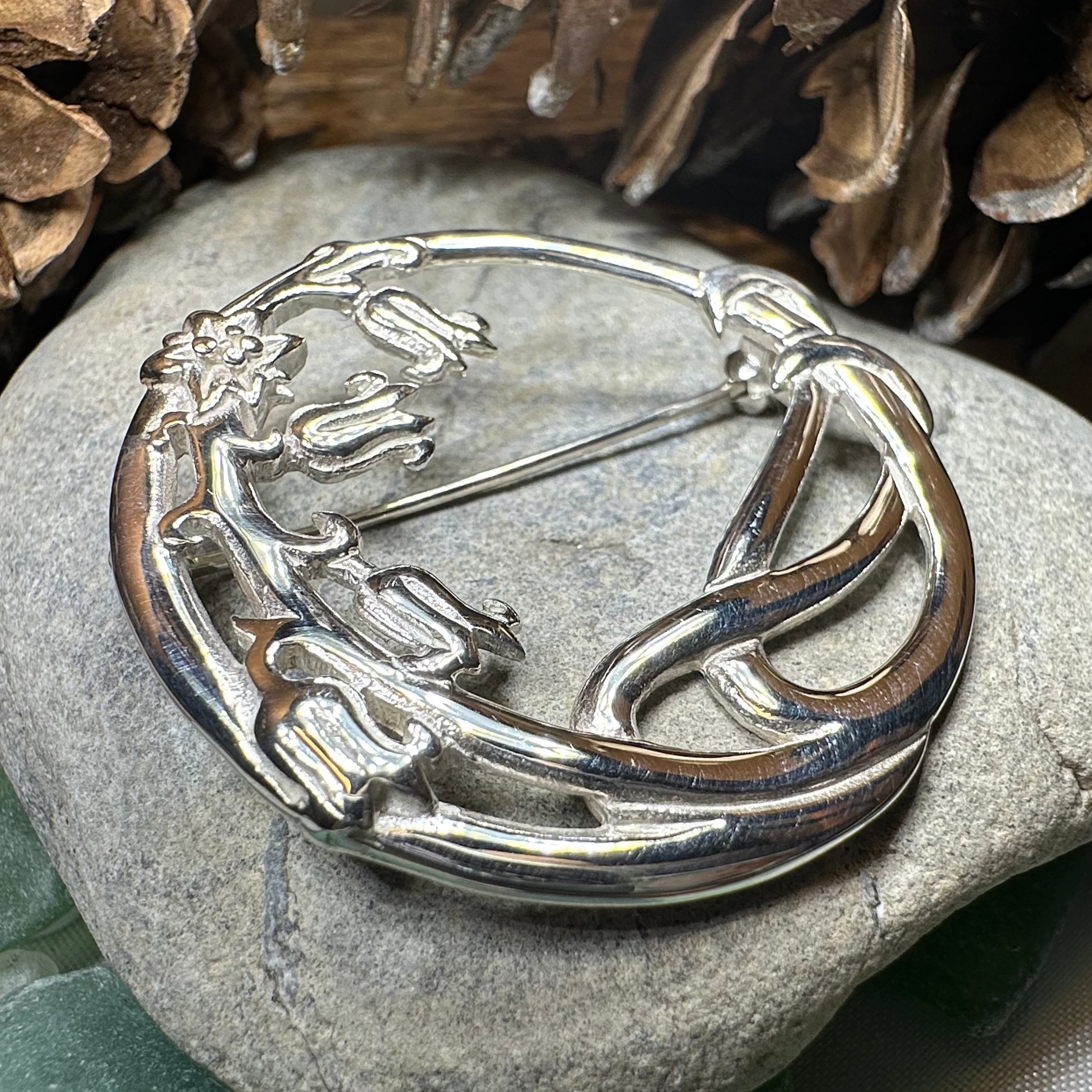 Highland Dream Bluebell Brooch