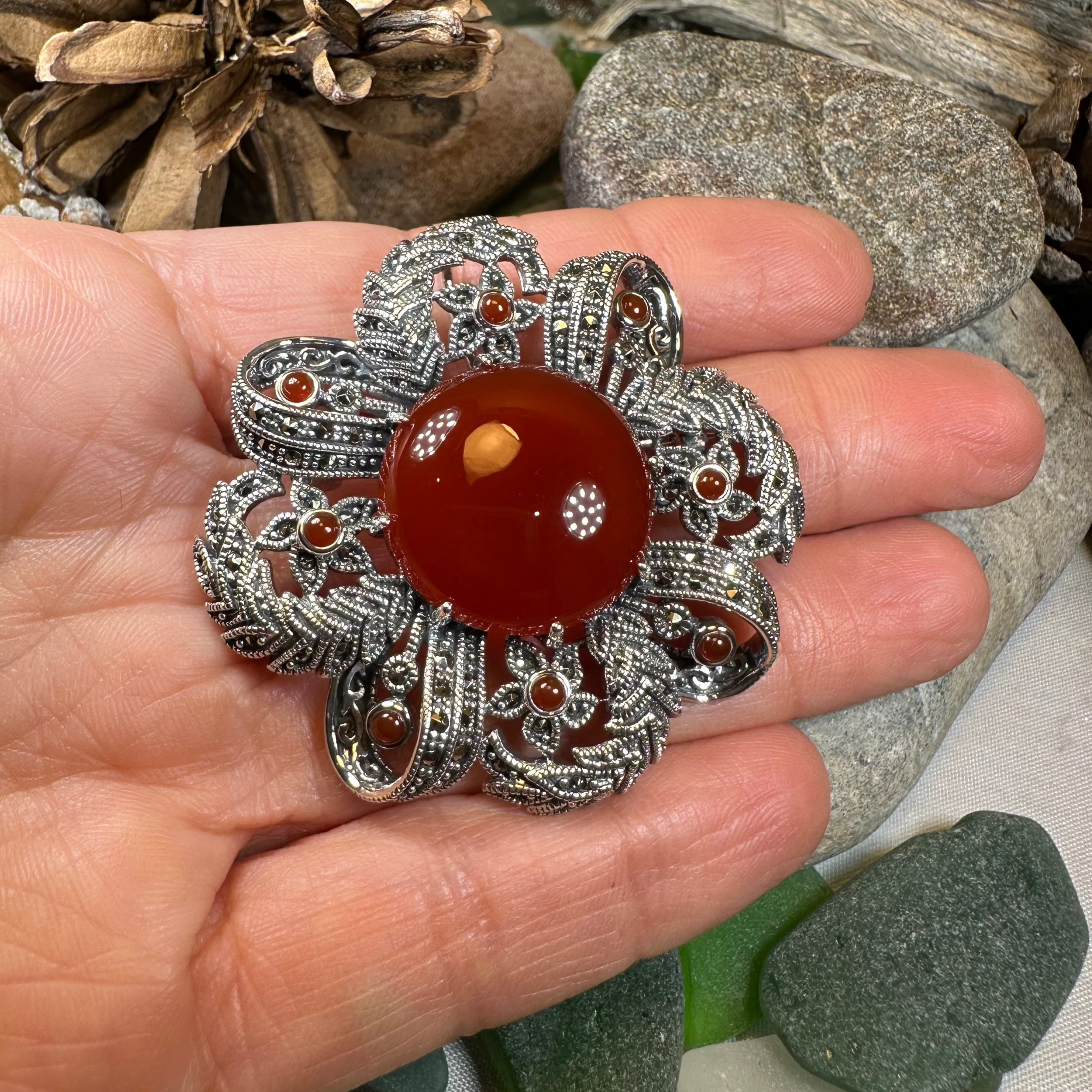 Ríona Celtic Knot Brooch